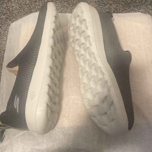 Sketchers men’s shoes go walk size 12 new - Picture 2 of 12